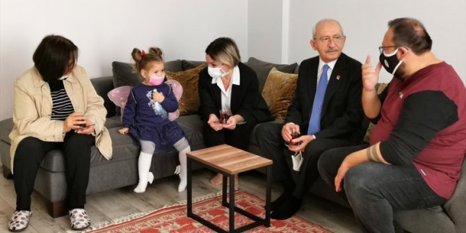 Kılıçdaroğlu, İzmir'deki depremin simge isimlerini ziyaret etti