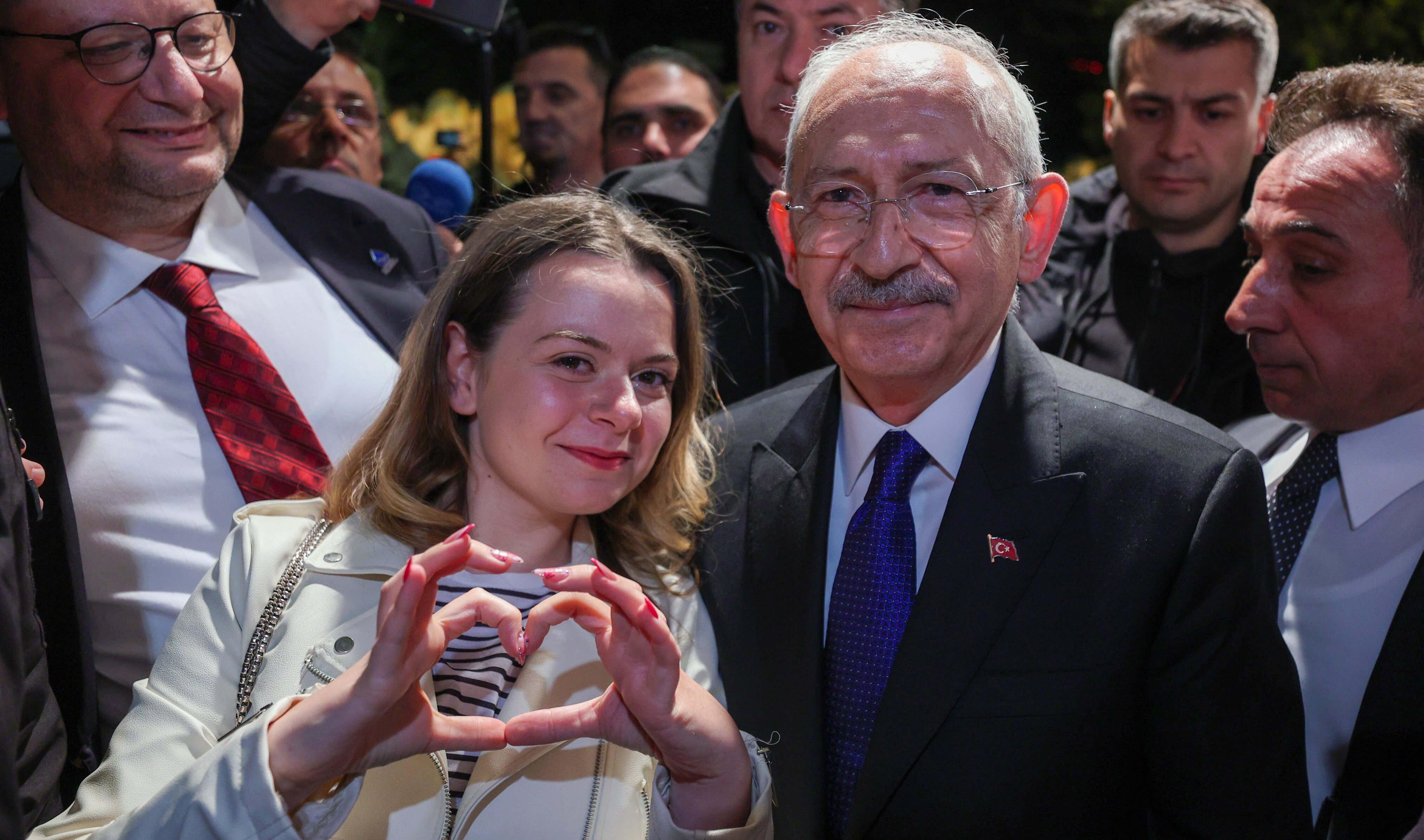 Kılıçdaroğlu, Kırcaali'de Türklerle iftar açtı:  Herkesin yaşam tarzı, başımızın üstünde olmalı