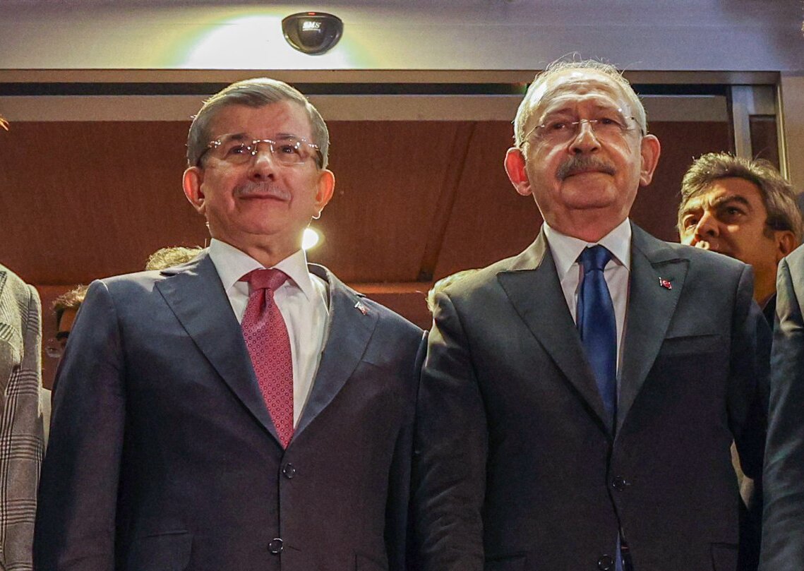 Kılıçdaroğlu'nun adaylığına itiraz edip Gelecek Partisi'nden istifa etti