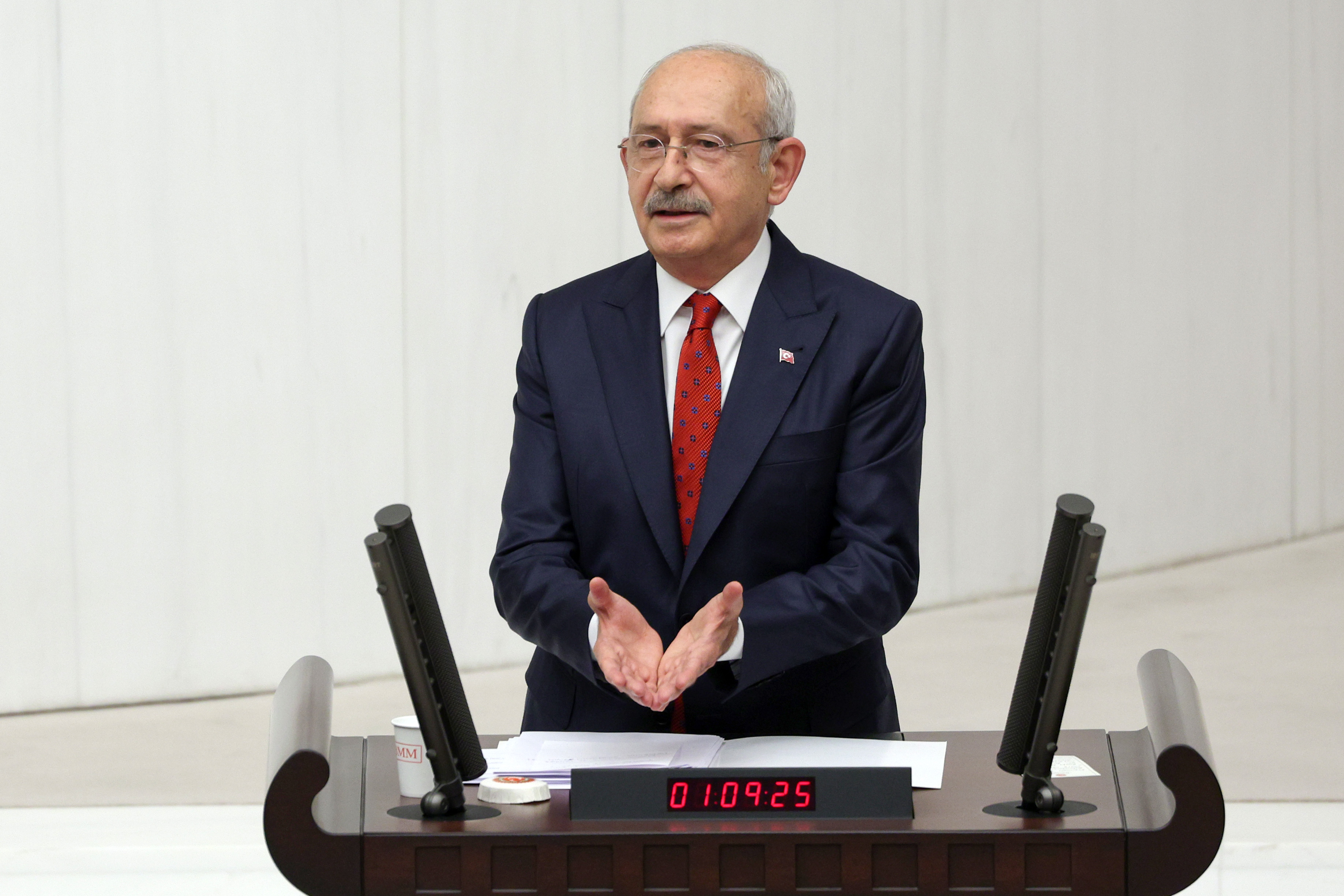 Kılıçdaroğlu: Tiranlar, zorbalar hep giderler, o da altı ay içinde gidecek