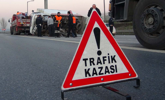 Kırklareli'nde yolcu otobüsü devrildi: 6 kişi öldü, 25 kişi yaralandı