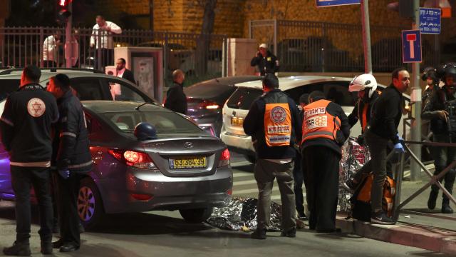 Kudüs'te bir sinagoga saldırı: 8 ölü, 10 yaralı