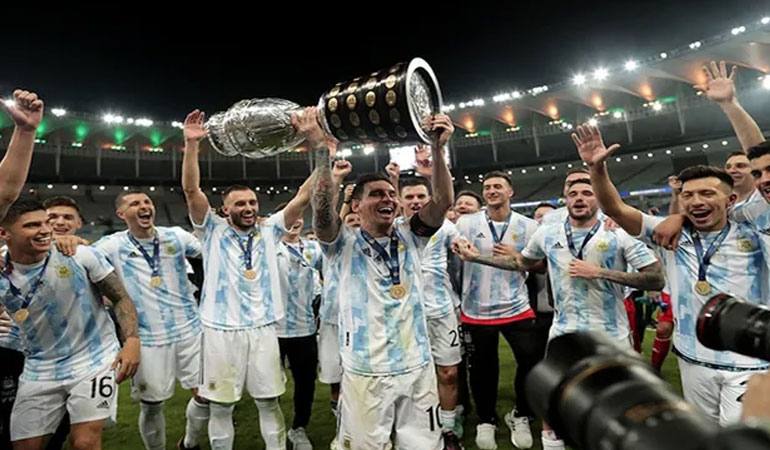 Kupa Amerika bu kez Messi'nin ellerinde