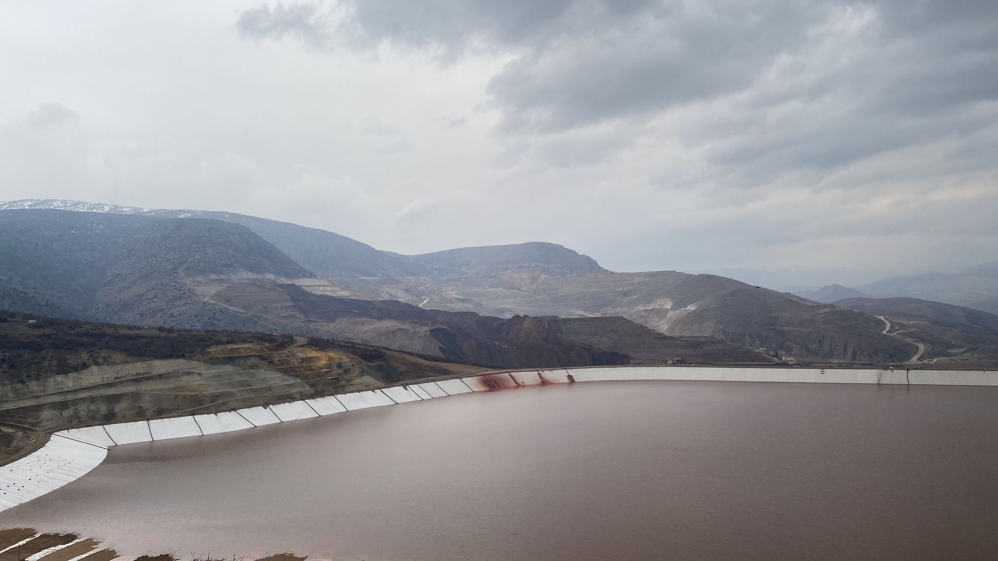 Maden şirketinden açıklama: Atık depolama havuzumuzda tehlike yok, Fırat Nehri'ne siyanür akışı olmadı