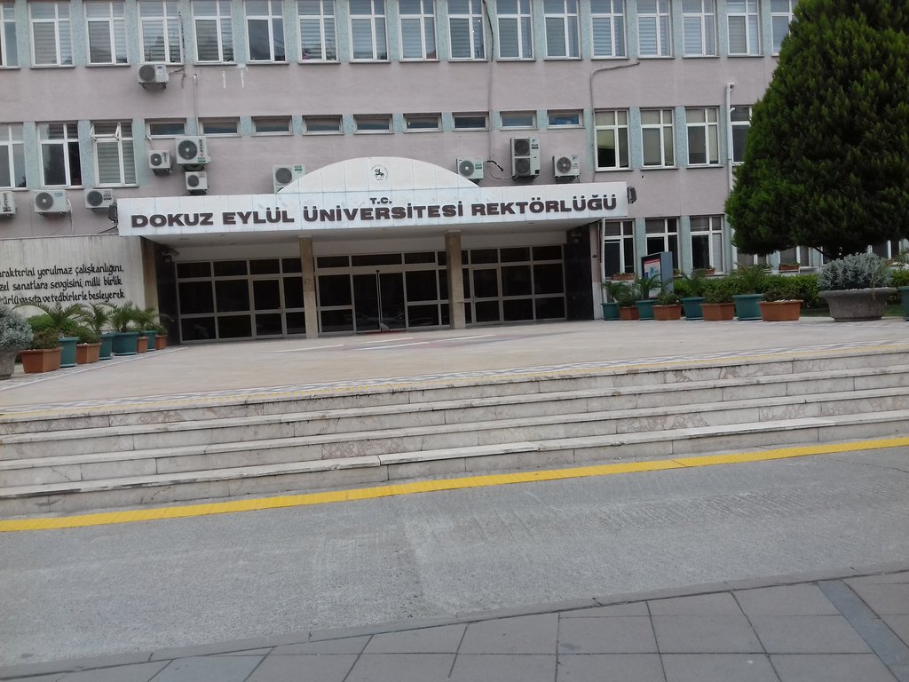Mahkeme, Dokuz Eylül Üniversitesi Rektörlüğü'nü haksız buldu