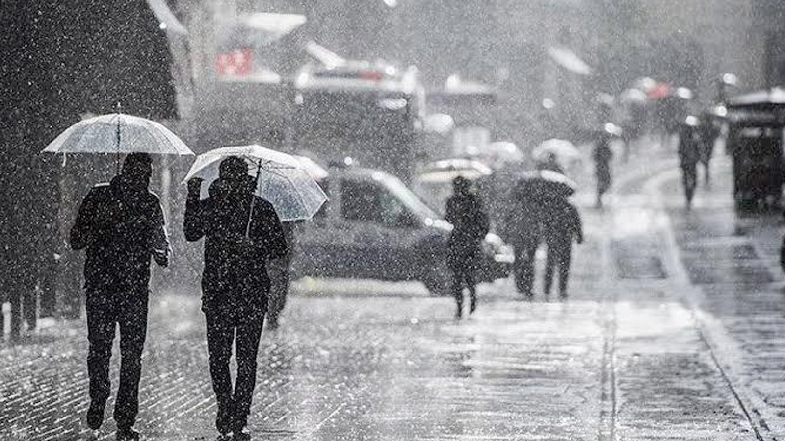 Marmara ve Ege'ye yağmur geliyor: İstanbul'da sıcaklık 10 derece düşecek