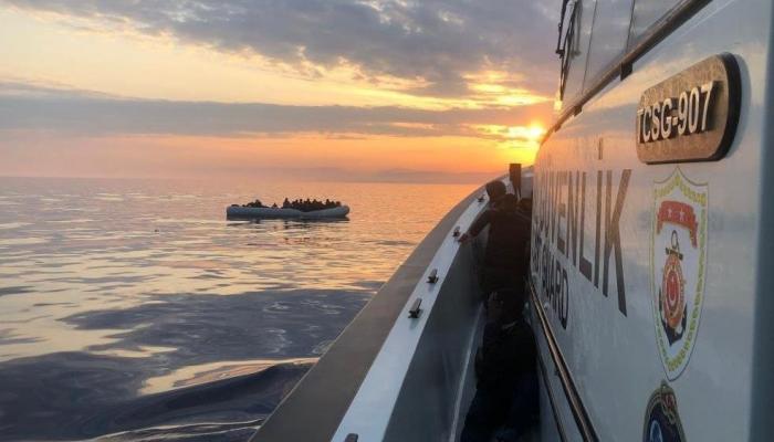 Marmaris açıklarında göçmen botu battı: 21 kayıp