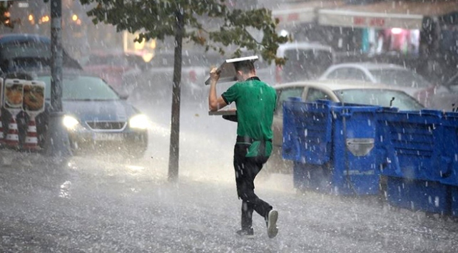 Meteoroloji'den İstanbul dahil 30 il için kuvvetli yağış uyarısı