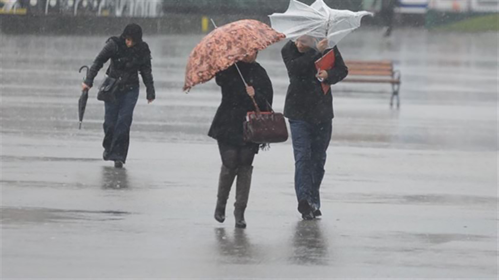 Meteoroloji'den kuvvetli yağış, rüzgar ve fırtına uyarısı