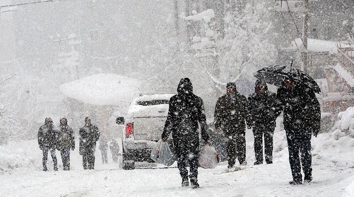 Meteorolojiden yeni uyarı: İstanbul'a kar sağanakları bekleniyor
