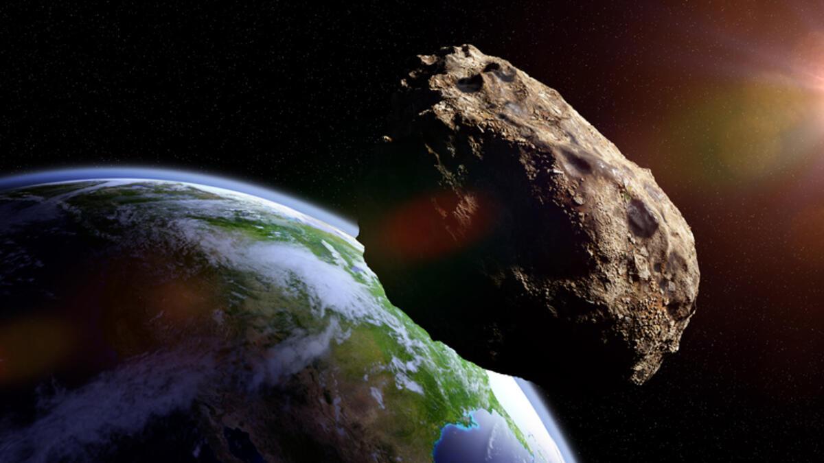 NASA: Devasa asteroit Dünya'nın yanından geçecek