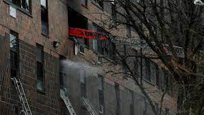 New York'ta apartman yangınında 19 kişi öldü