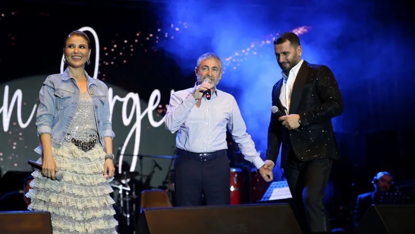 Nureddin Nebati, Gülben Ergen'den şarkı istedi: Uçacaksın