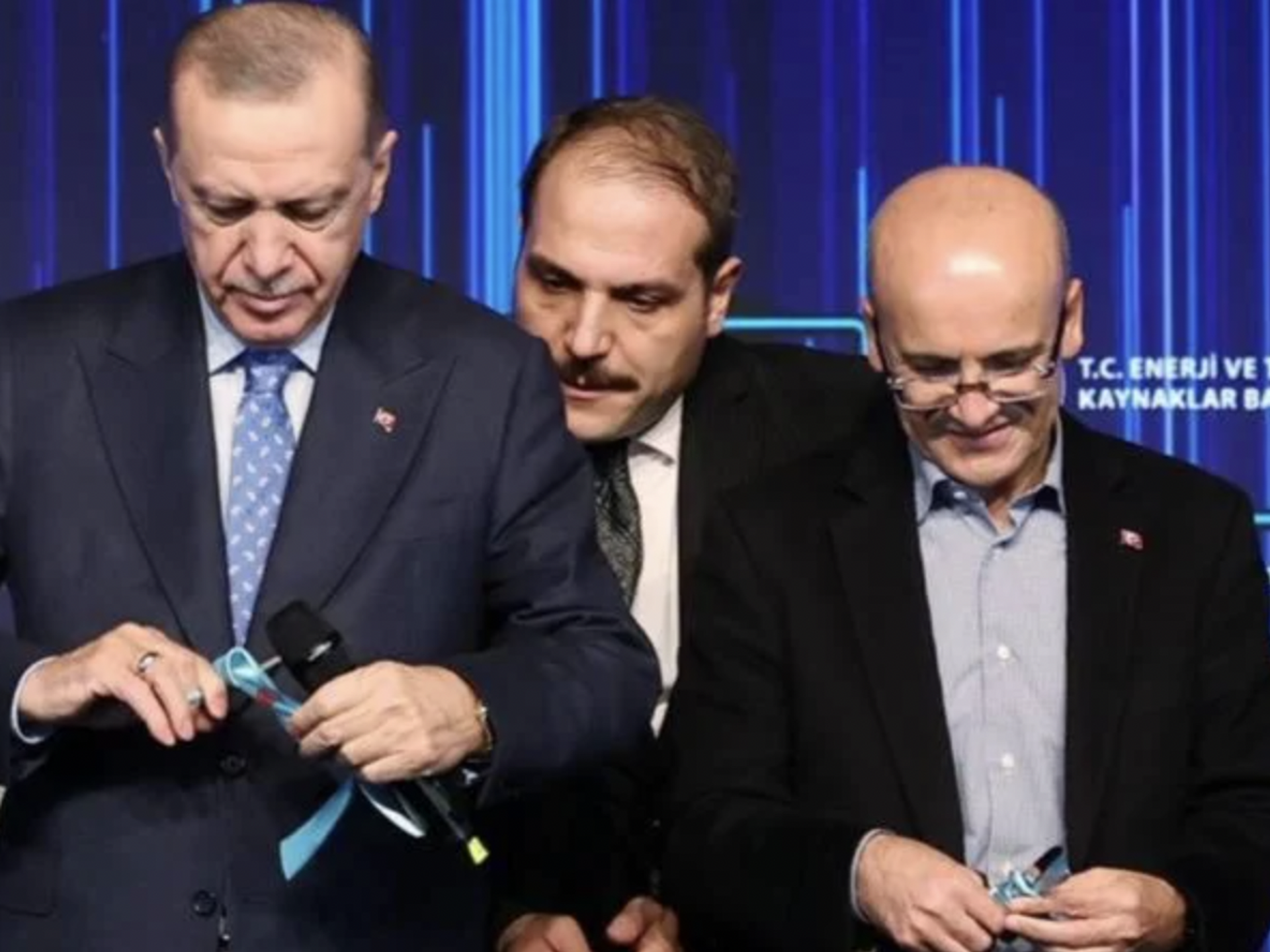 Reuters: Erdoğan ekonomiyi Mehmet Şimşek'e emanet etmek istiyor