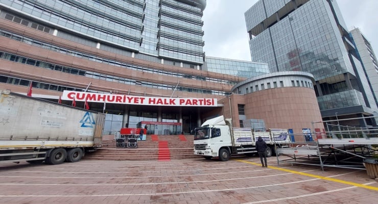 Saat verilmişti: Seçim yasaklarının kalkmasının ardından CHP'den ilk açıklama