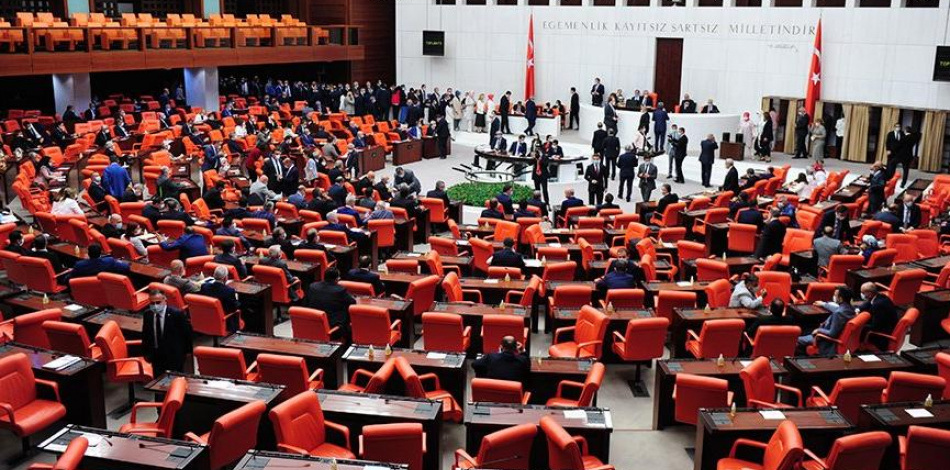 'Sakarya'daki patlama araştırılsın' önergesi AK Parti ve MHP oylarıyla reddedildi