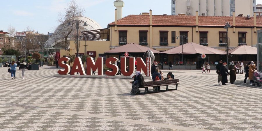 Samsun'da halka açık alanlarda alkol tüketimi yasaklandı