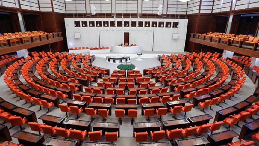 Seçim Kanunu teklifi Meclis'e sunuldu: Seçim barajının yüzde 7'ye indirilmesi teklif edildi