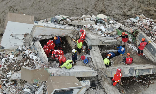 Sel felaketinde can kaybı 55'e yükseldi
