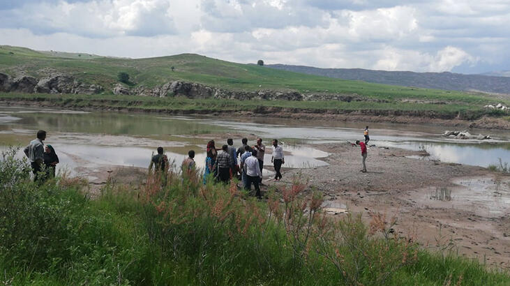 Sivas'ta Kızılırmak'a giren 3'ü çocuk 4 kişi suda kayboldu