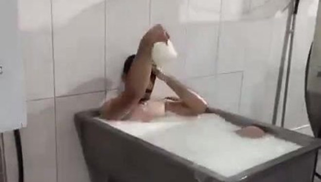 'Süt banyosu'na istenen ceza belli oldu
