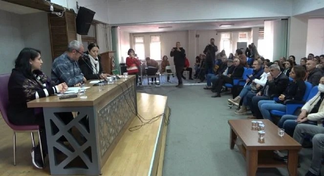 Tunceli Belediye meclis toplantısında gerginlik: Maçoğlu'na bardak fırlatıldı