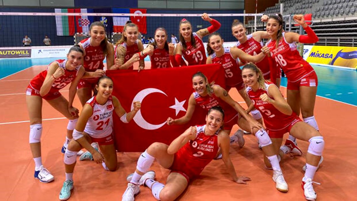 Türkiye 19 Yaş Altı Kız Voleybol Milli Takımı şampiyon oldu