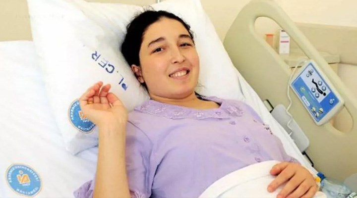 Türkiye'de ilk kez kadavradan rahim nakli yapılan bir kişi doğum yaptı