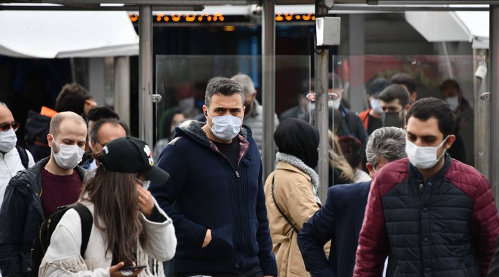 Türkiye'de koronavirüs: Vakalar yüzde 30 arttı