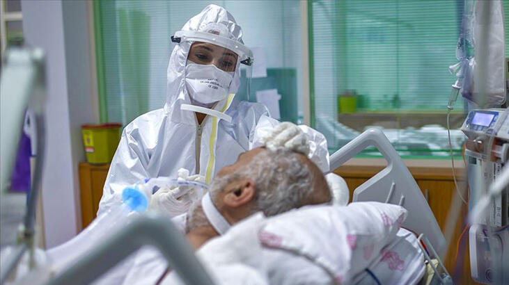 Türkiye'de son 24 saatte 17 kişi koronavirüsten yaşamını yitirdi