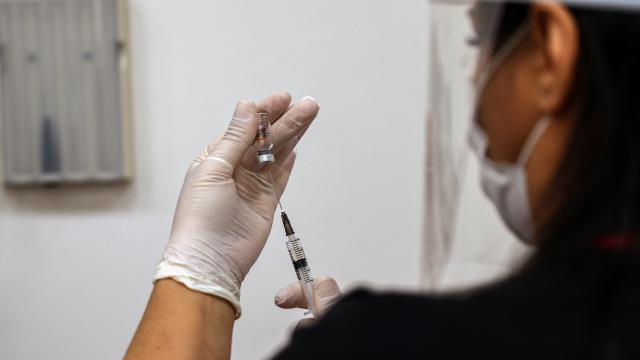 Türkiye'de uygulanan aşı sayısı 85 milyonu geçti