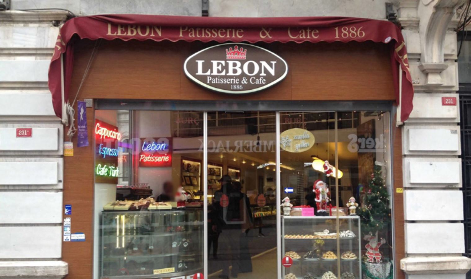Türkiye'nin ilk pastanesi Lebon kapanıyor