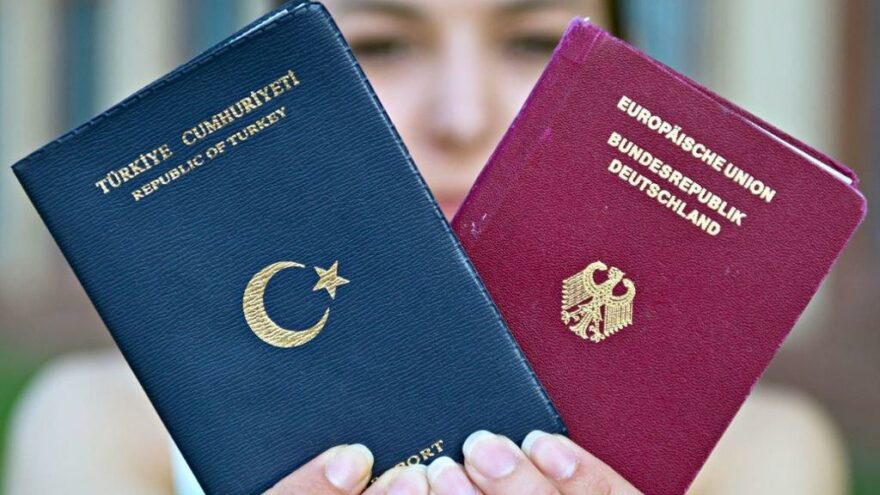 Türkiye, pasaport endeksinde 7 sıra birden yükseldi