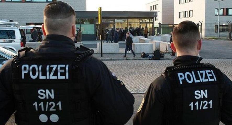 Türklere tehdit mektuplarını Alman polisi gönderiyormuş!