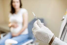 Uzmanlar uyarıyor: Hamilelerin aşı olması iki kat önemli