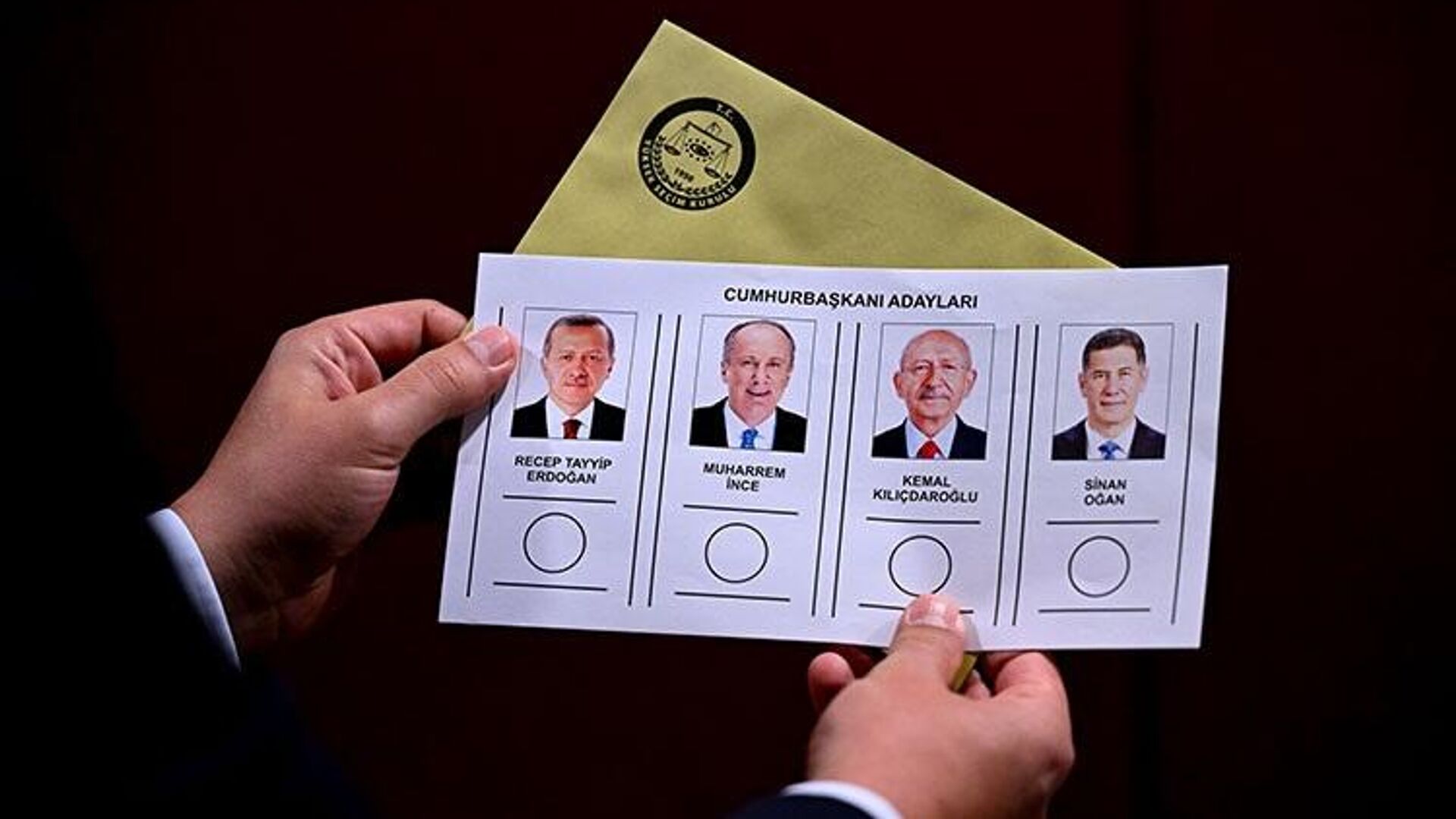 YSK, oy pusulalarında Erdoğan’ın isminin altındaki “siyah nokta” için toplanacak